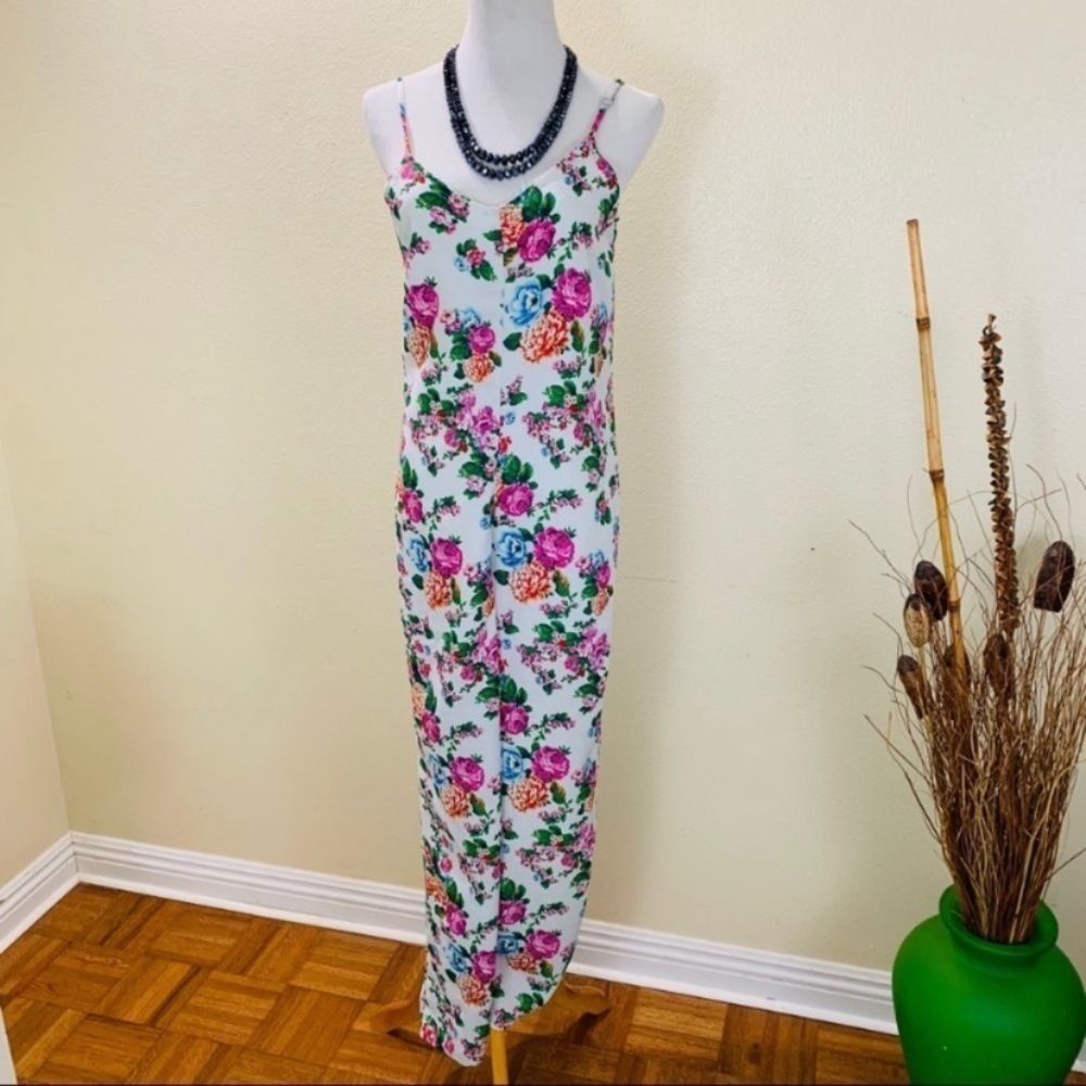 3/$35 Romeo & Juliet Jumpsuit Ivory Floral Print NWT